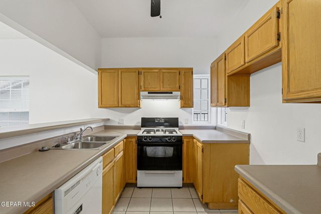 6230 Escondido Drive A, El Paso, TX 79912