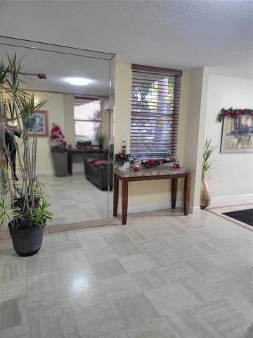 3671 Environ Boulevard 468, Lauderhill, FL 33319