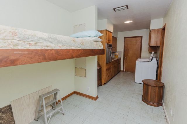 663 6th Street, Honey Grove, TX 75446