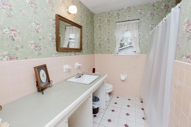 663 6th Street, Honey Grove, TX 75446