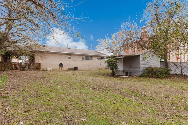 663 6th Street, Honey Grove, TX 75446