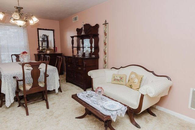 663 6th Street, Honey Grove, TX 75446