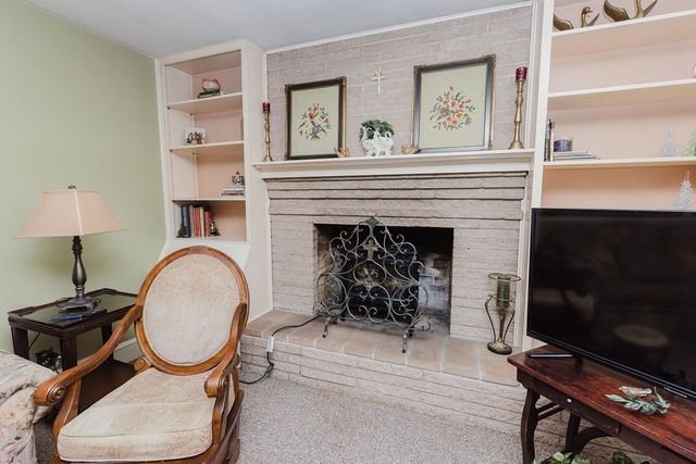 663 6th Street, Honey Grove, TX 75446