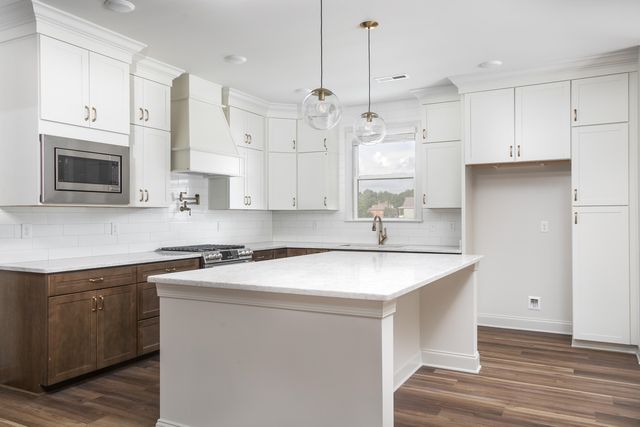 74 Snow Line Lane, Ooltewah, TN 37363