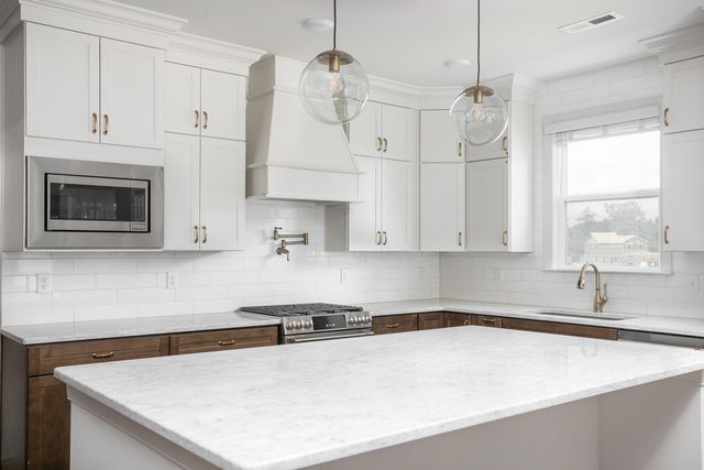 74 Snow Line Lane, Ooltewah, TN 37363