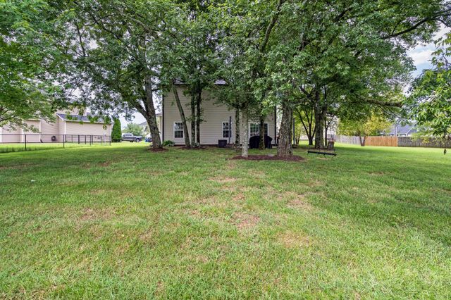 133 Durham Ct, Murfreesboro, TN 37128