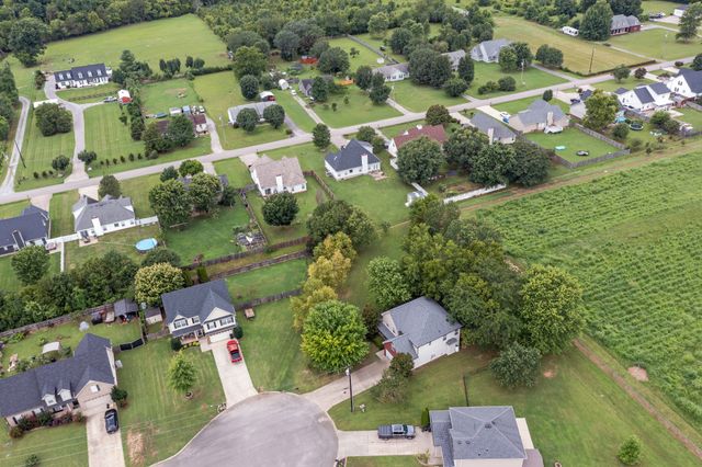 133 Durham Ct, Murfreesboro, TN 37128