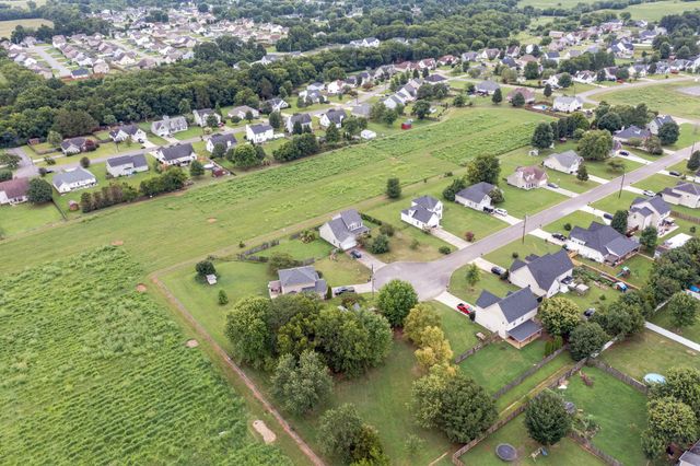 133 Durham Ct, Murfreesboro, TN 37128