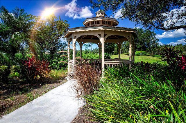 267 HERITAGE ISLES WAY, Bradenton, FL 34212