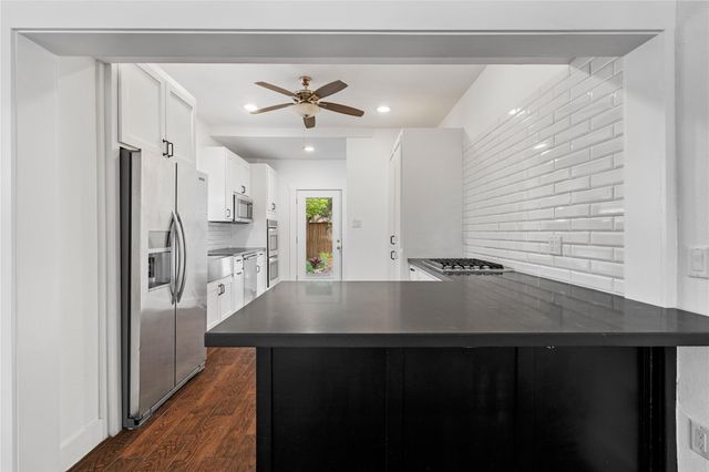 1210 Hawthorne Street, Houston, TX 77006