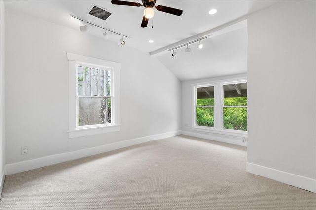 1210 Hawthorne Street, Houston, TX 77006