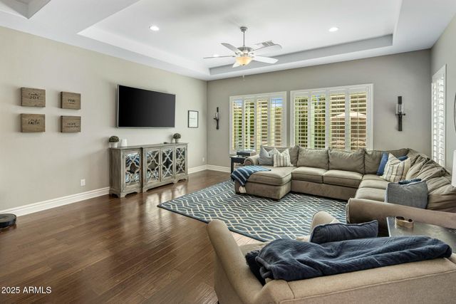 2051 E ARIS Drive, Gilbert, AZ 85298