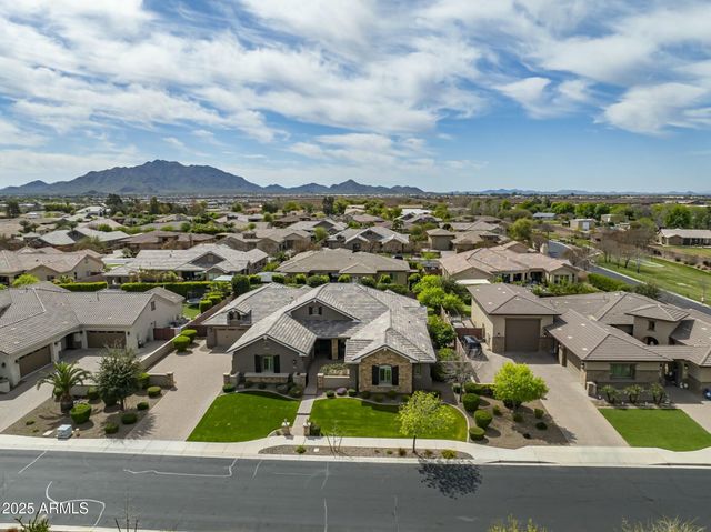 2051 E ARIS Drive, Gilbert, AZ 85298