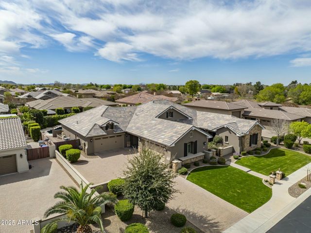 2051 E ARIS Drive, Gilbert, AZ 85298