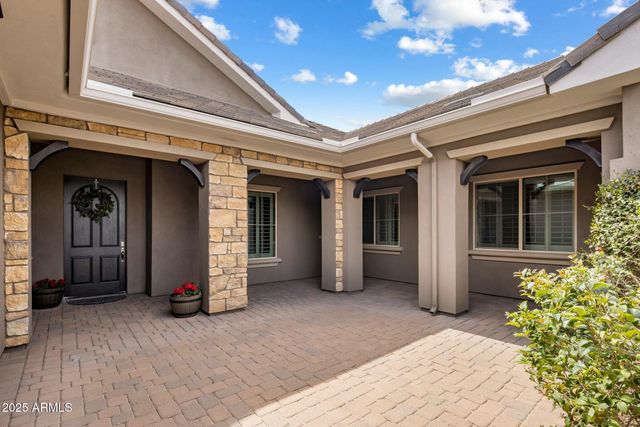 2051 E ARIS Drive, Gilbert, AZ 85298