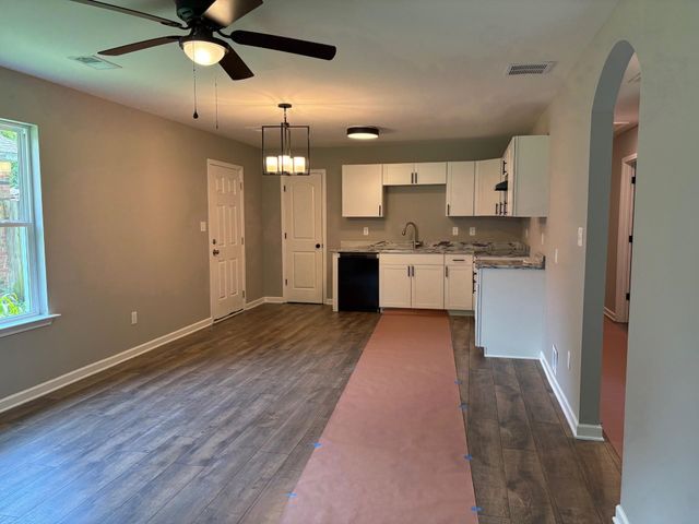 3701 WHITTIER RD, Memphis, TN 38108