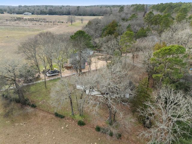 133 Valleywood Glen, Holly Lake Ranch, TX 75765