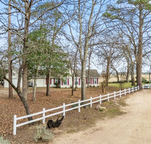 133 Valleywood Glen, Holly Lake Ranch, TX 75765