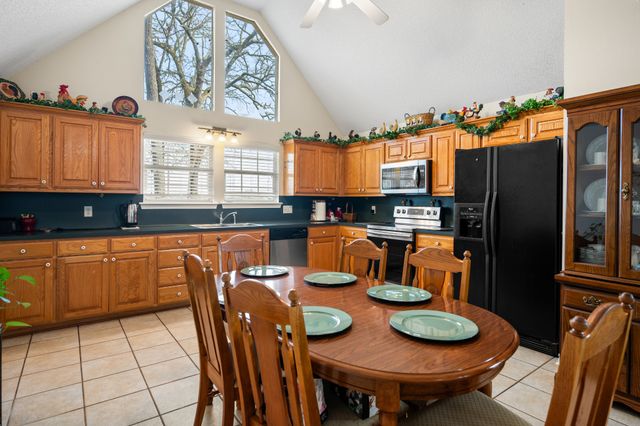 133 Valleywood Glen, Holly Lake Ranch, TX 75765