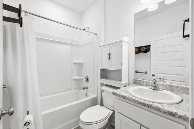 16 Woodsorrel Street, Freeport, FL 32439