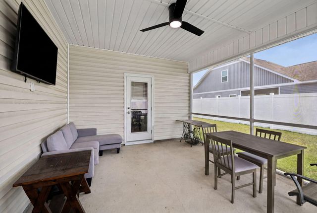 16 Woodsorrel Street, Freeport, FL 32439