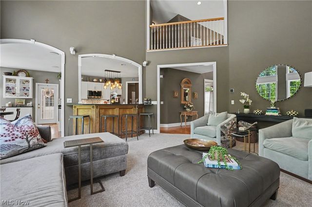 6165 Loch Lomond Court, Solon, OH 44139