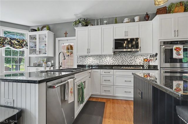6165 Loch Lomond Court, Solon, OH 44139
