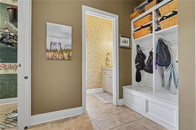 6165 Loch Lomond Court, Solon, OH 44139