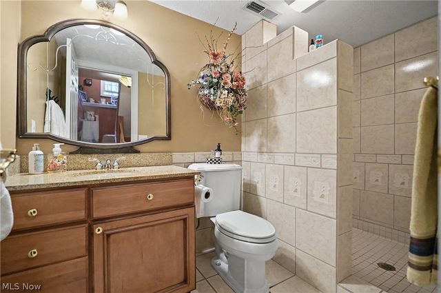 6165 Loch Lomond Court, Solon, OH 44139