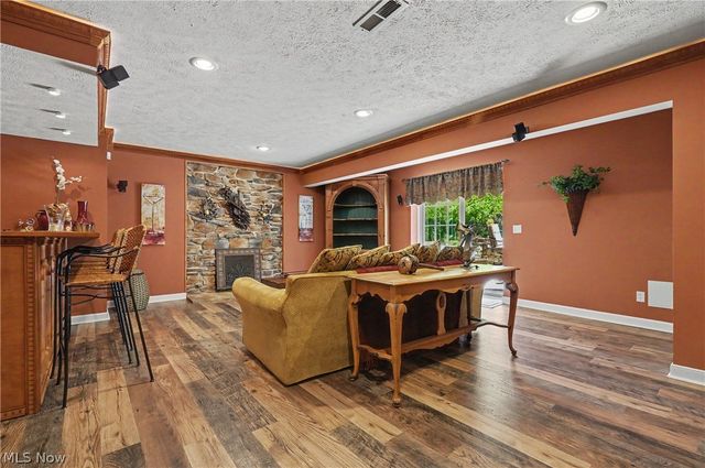 6165 Loch Lomond Court, Solon, OH 44139