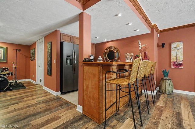 6165 Loch Lomond Court, Solon, OH 44139