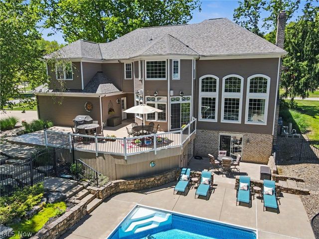 6165 Loch Lomond Court, Solon, OH 44139