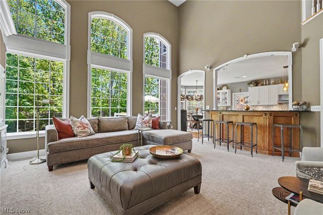 6165 Loch Lomond Court, Solon, OH 44139