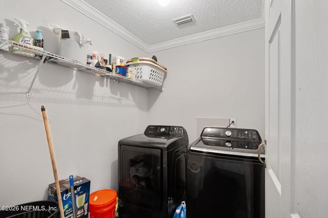 382 KEY WEST Drive, Jacksonville, FL 32225