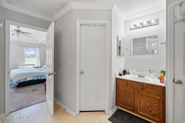 382 KEY WEST Drive, Jacksonville, FL 32225