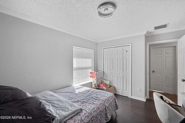 382 KEY WEST Drive, Jacksonville, FL 32225