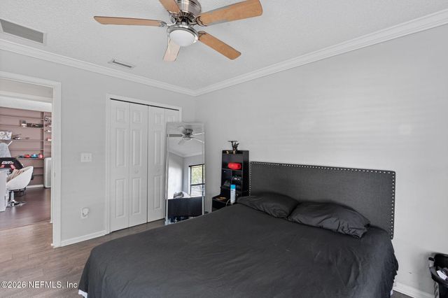 382 KEY WEST Drive, Jacksonville, FL 32225