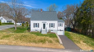 27 Glendale Drive, Waterbury, CT 06708