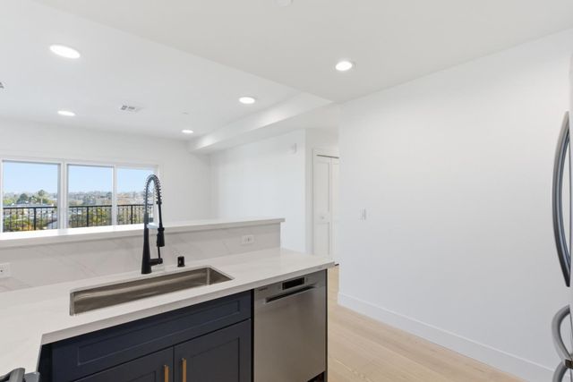 560 El Camino Real 206, San Carlos, CA 94070