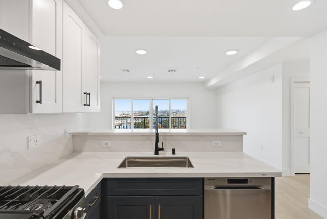 560 El Camino Real 206, San Carlos, CA 94070