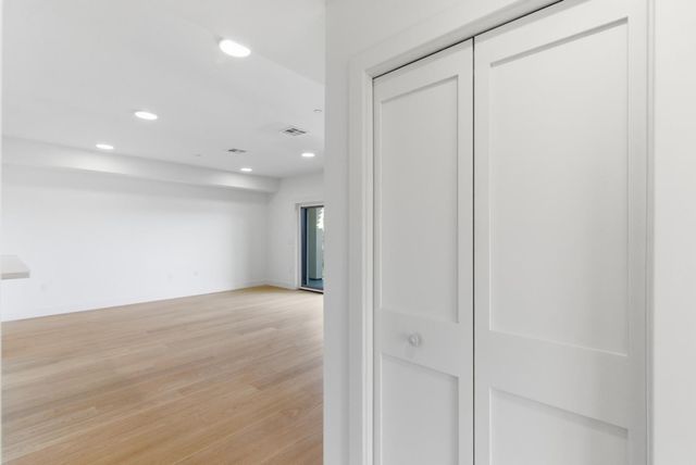 560 El Camino Real 206, San Carlos, CA 94070