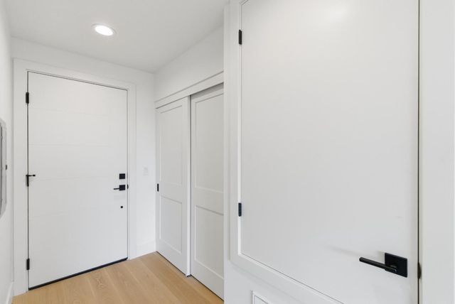 560 El Camino Real 206, San Carlos, CA 94070