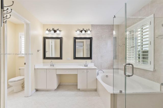 3844 W Falcon Ridge Cir, Weston, FL 33331