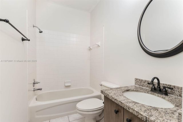 3844 W Falcon Ridge Cir, Weston, FL 33331