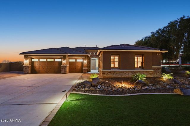 12823 W KEIM Drive, Litchfield Park, AZ 85340