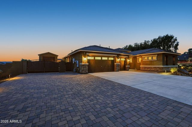 12823 W KEIM Drive, Litchfield Park, AZ 85340