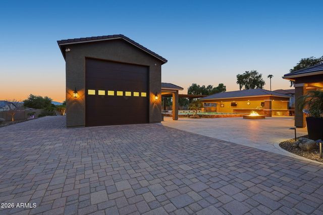 12823 W KEIM Drive, Litchfield Park, AZ 85340