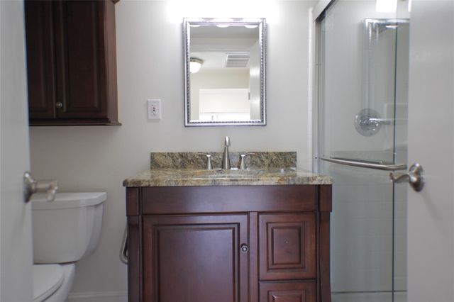 6211 W Northwest Highway G112, Dallas, TX 75225