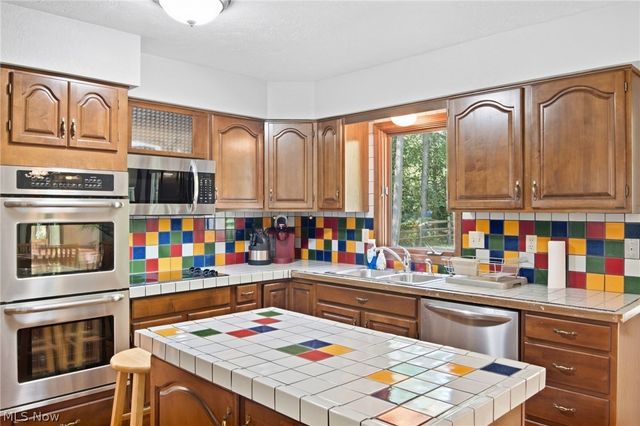 7539 Old Quarry Lane, Brecksville, OH 44141