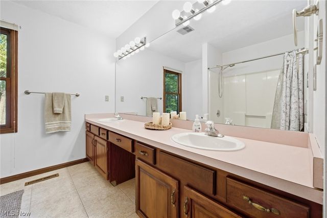 7539 Old Quarry Lane, Brecksville, OH 44141
